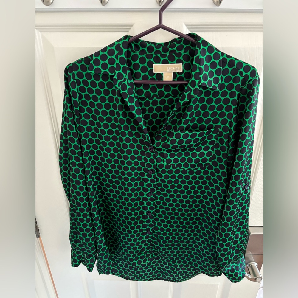 Michael Kors blouse in XS green and black dot pattern.